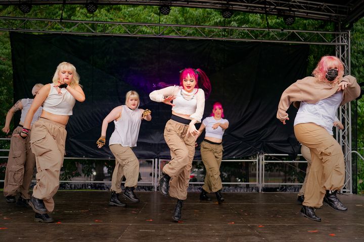 Foto from Tracon Dance Medley 2025 album