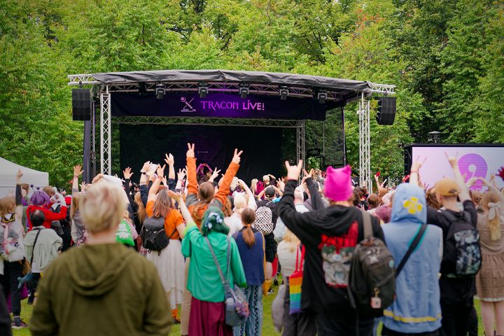 Foto from Tracon Dance Medley 2025 album